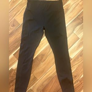 FABLETICS Motion 365 full length workout leggings. Size XL. Back zipper pocket.